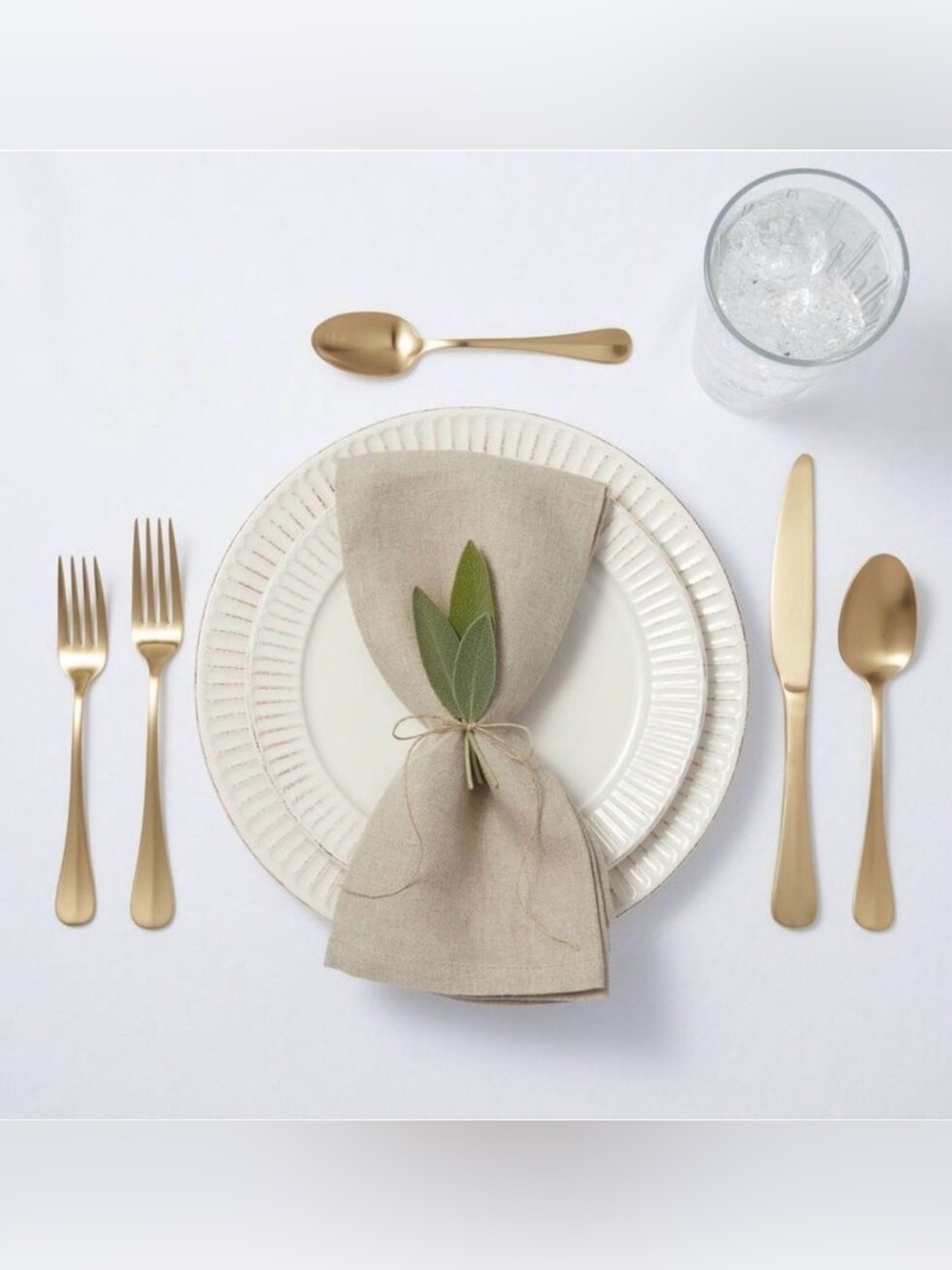 Brand New 20 pc Gold Sussex Baguette Flatware